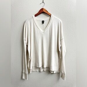 NWOT Wild Fable Cream Vneck Sweater